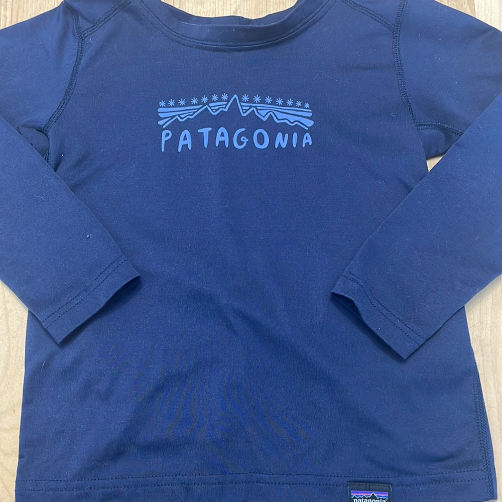 Good Condition 2T Capilene Base Layer